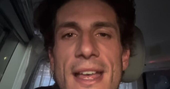 JFK’s Grandson Attacks RFK Jr. by Reading DNC Talking Points From His Car – The Responses Are Brutal (VIDEO) | The Gateway Pundit