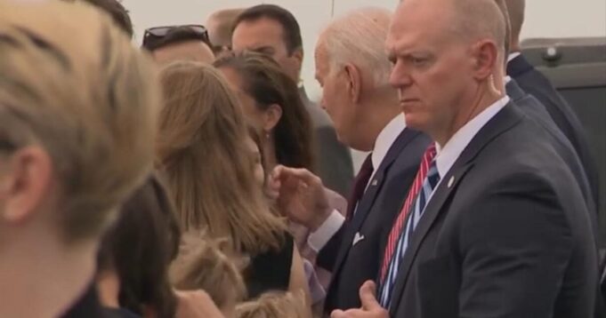 Biden Goes on Sniffing Extravaganza as He Leaves Finland, Rubs Young Finnish Girl’s Face (VIDEO) | The Gateway Pundit | by Cristina Laila