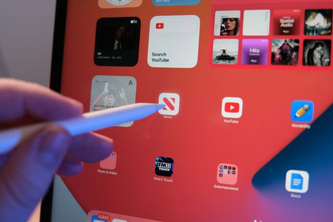 Apple Pencils drawing wonky lines after iPad Pro display replacements