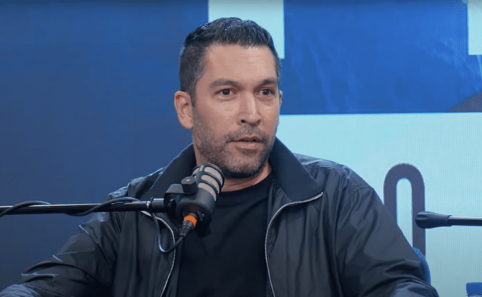 American Stand-Up Comedian Dave Smith Boldly Challenges Social Stigma, Raises Questions on “Suspicious Deaths Around the Clintons” (VIDEO) | The Gateway Pundit