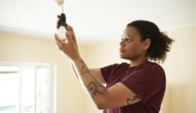 How To Tell if Your Desire To Be Self-Sufficient Is Actually Toxic Hyper-Independence—And What To Do About It