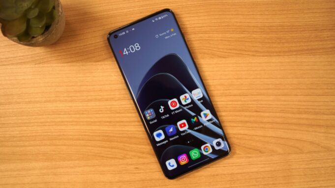 Major OnePlus 12 spec leak brings excitement and disappointment