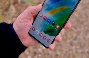 One of Samsung’s top handsets is now a budget phone for Prime Day