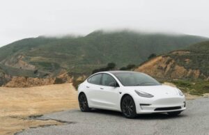 Tesla Executives to Pay $735M to Settle Shareholder Lawsuit