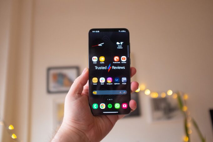 Samsung Galaxy S23 FE could be real and imminent