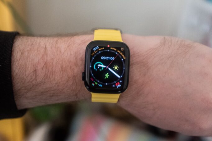 Amazon US cuts 30% off the Apple Watch 8 price for Prime Day