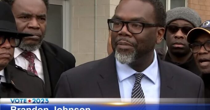 WHAT COULD GO WRONG? Chicago’s New Mayor Brandon Johnson Wants to ‘Reimagine’ the Police | The Gateway Pundit | by Mike LaChance