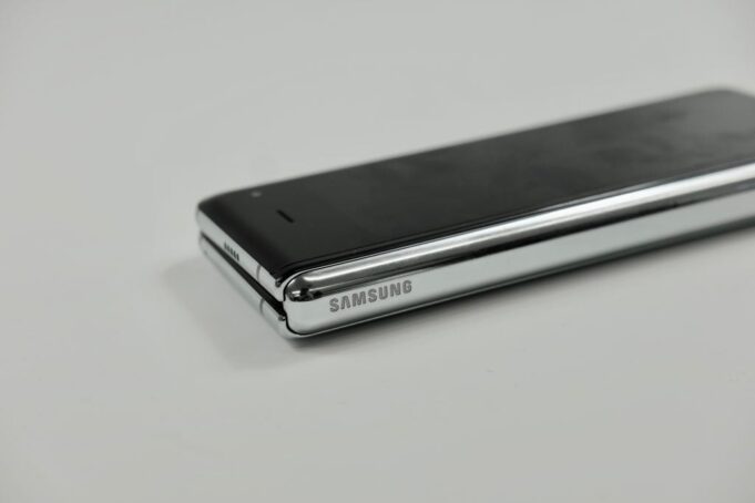 Samsung Galaxy Z Fold 5 design might disappoint in two ways