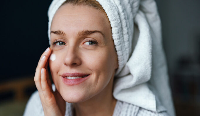 This Best-Selling ‘Wrinkle Corrector’ Is About as Close as You’ll Get to Botox in a Bottle—And It’s Secretly 20% Off Right Now
