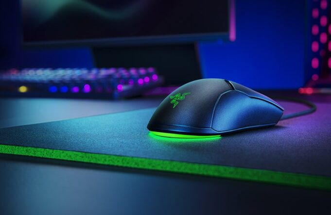 Amazon’s dropped an unbelievable Razer Viper Mini deal for Prime users