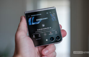 How to open any app on Galaxy Z Flip 5’s cover screen