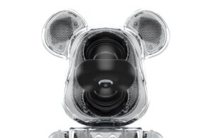 This Bluetooth wireless speaker is shaped like a teddy bear