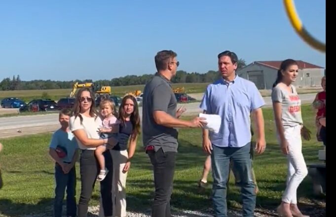 Iowa Protesters Drown Out Ron DeSantis By Shouting Pudding Fingers At Him