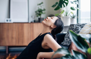 6 Grounding Techniques From a Meditation Practitioner