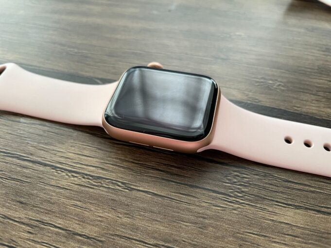 Apple Watch 9 promises no radical changes but a new pink colour