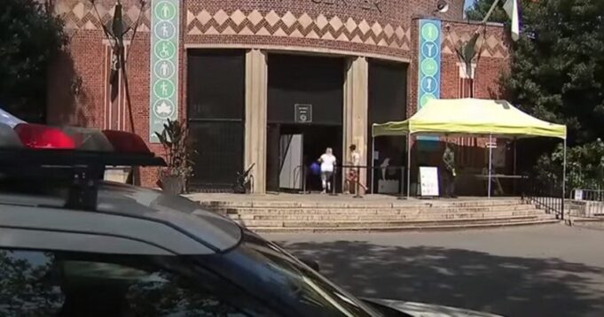 Residents of Deep Blue Brooklyn Outraged After Eric Adams Houses Illegal Immigrants in Popular Neighborhood Park | The Gateway Pundit