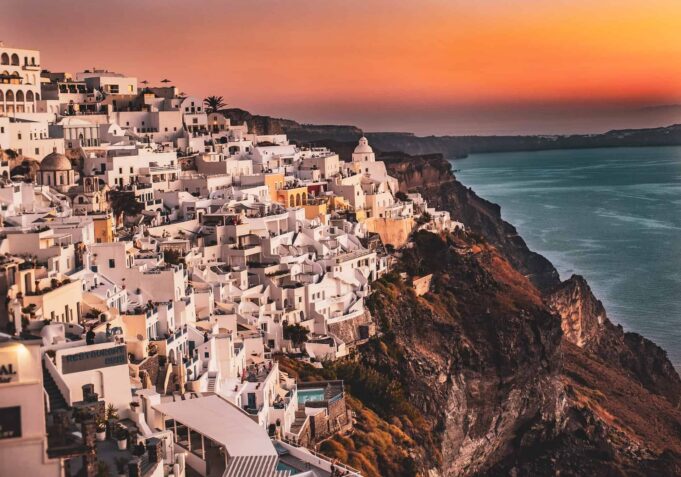 How to Reserve the Best Romantic Sunset Restaurants in Santorini, Greece