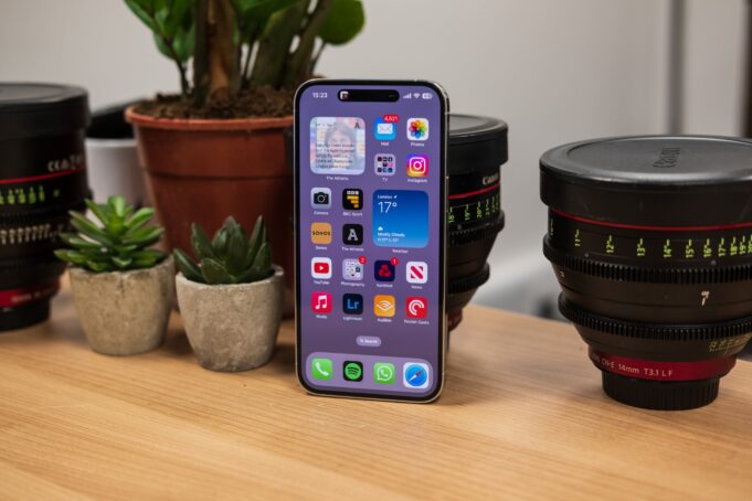 Samsung starts producing iPhone 15 displays