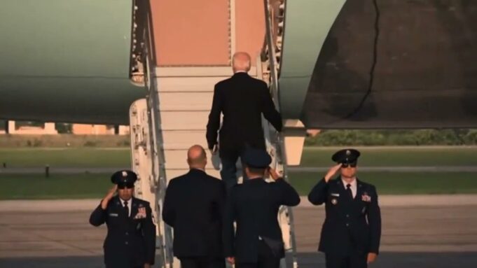 Joe Biden Takes Off For Another Weeklong Vacation – This Time in Lake Tahoe – Without Answering Questions From Reporters (VIDEO) | The Gateway Pundit