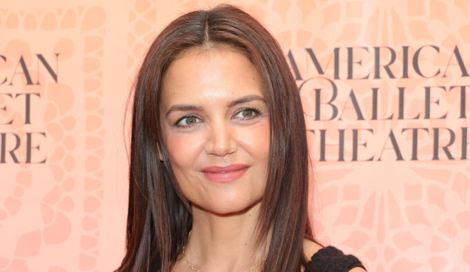 Get Katie Holmes’ *Exact* Butt-Lifting Leggings