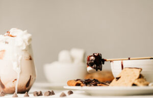 4-Ingredient High-Protein S’Mores Smoothie Recipe