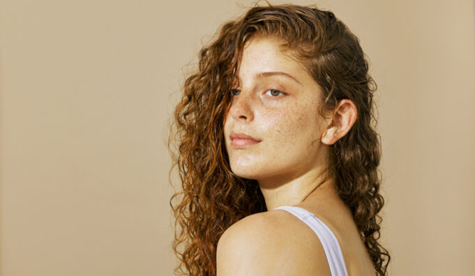 Living Proof Curl Moisturizing Shine Oil Review