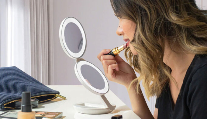 This Zadro Travel Mirror Is a Vacation Necessity