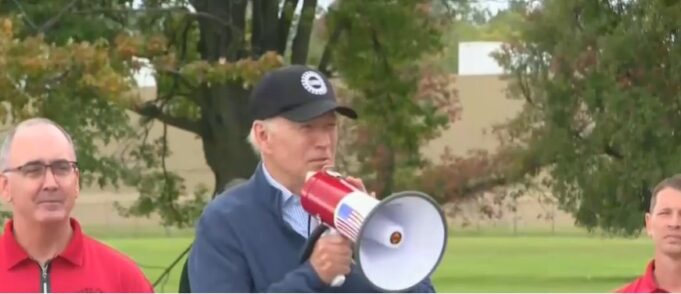 Biden Makes Trump Look Pathetic During Remarks On UAW Picket Line