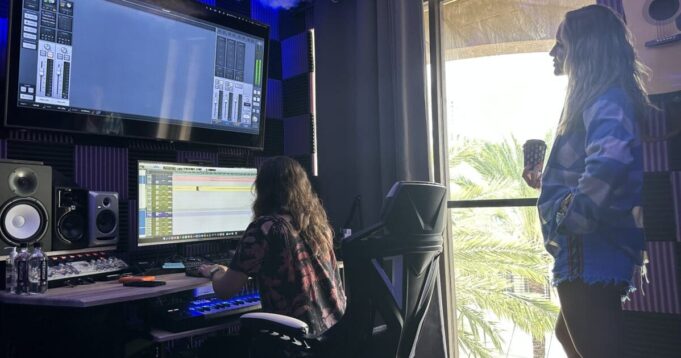 EXCLUSIVE: “That’s Donald Trump. He’s Not Backing Down” – Lara Trump Records Tom Petty ‘Won’t Back Down’ Cover Song to be Released September 29 | The Gateway Pundit