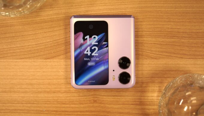 This deal drops the Oppo Find N2 Flip price into the mid-range