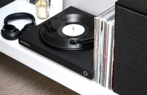 Victrola introduces Hi-Res versions of its Carbon and Onyx turntables