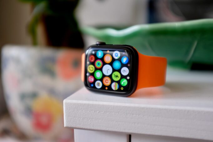 The Apple Watch SE just a got a mighty tempting price cut