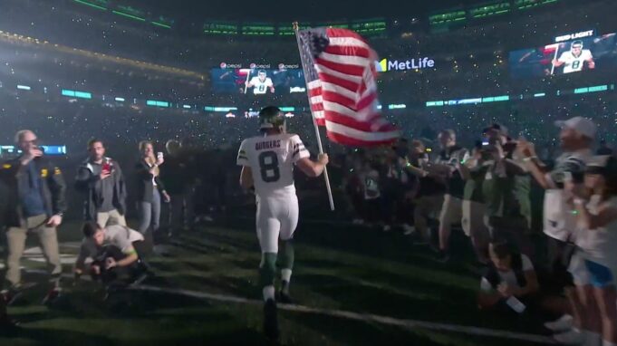 Aaron Rodgers Debuts as a Jet, Waves American Flag on 9/11 Anniversary — A Moment to Remember (VIDEO) | The Gateway Pundit