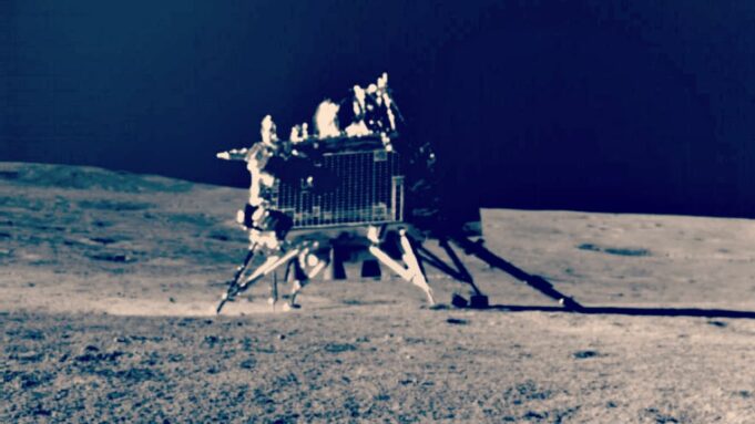 Moon Vibes: Indian Space Mission Finds Oxygen, Sulphur and Other Chemical Elements on the Lunar Surface, While Seismic Study of the South Pole Reveals ‘Unexplained Vibration’ | The Gateway Pundit