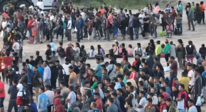 Polling Shows Bipartisan Opposition to Biden’s Open Border Policy | The Gateway Pundit