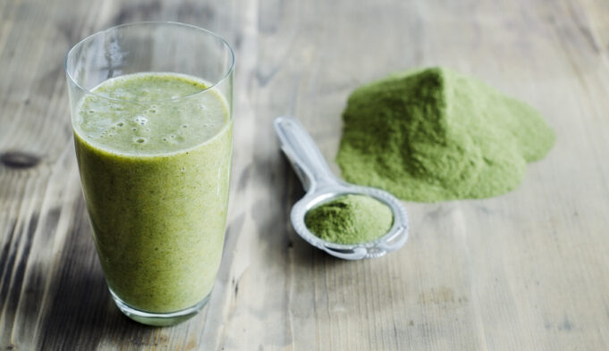 8 Best Superfood Supplements, Per Nutritionists 2023