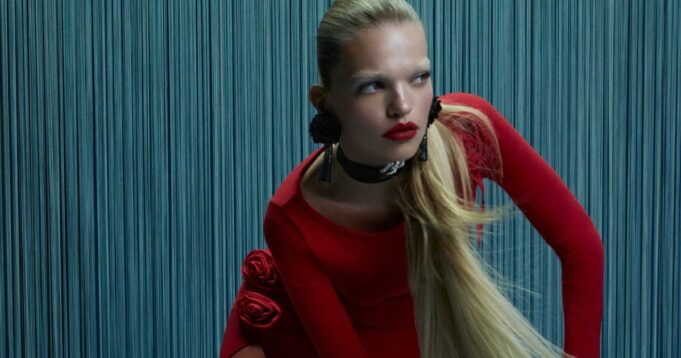 Blugirl Fall 2023 Campaign: The Red Renaissance