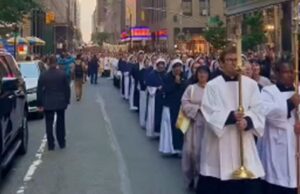 Catholics in New York City Draw Thousands for Eucharistic Procession in ‘Mass for Israel’ (VIDEO) | The Gateway Pundit