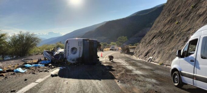 Bus En Route to US Carrying Dozens of Venezuelan Illegal Aliens Overturns in Mexico, Killing 18, Injuring 27 | The Gateway Pundit