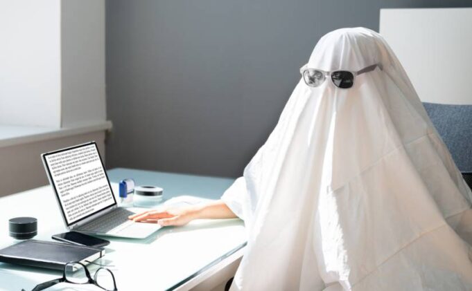 10 Best Ghostwriters for Hire in USA 2024