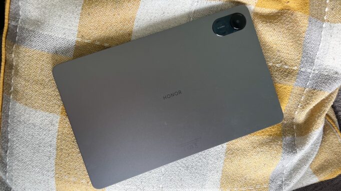 The Honor Pad X9 tablet just plummeted below £150