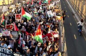 DEVELOPING: THOUSANDS of Pro-Hamas Agitators and “Ultra-Orthodox Jews” Calling for Israel’s Destruction SHUT DOWN Brooklyn Bridge – Businesses Vandalized with Disgusting Anti-Semitic Stickers (VIDEOS) | The Gateway Pundit