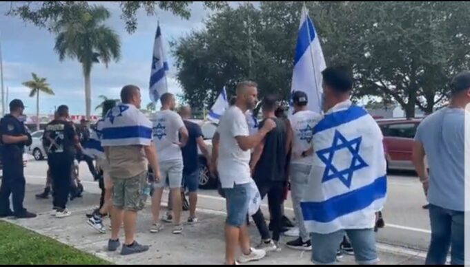 Street Fight Breaks Out After Pro-Hamas Thugs Attempt to Disrupt Pro-Israel Rally in Florida (VIDEO) | The Gateway Pundit