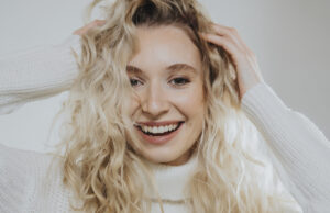 10 Best Shampoos for Thin, Curly Hair in 2023