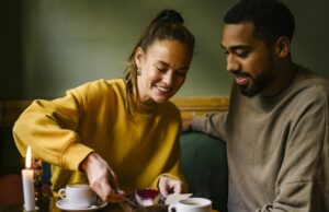 Dating With Autism: How I Navigate It With Confidence