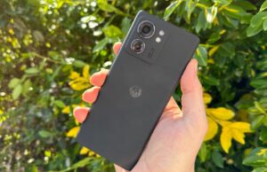 This Motorola Edge 40 deal is so good, it could be a misprice