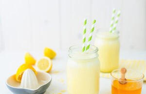 3 Anti-Inflammatory Smoothies With Frozen Lemons