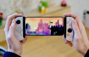 Save £30 on this brilliant iPhone 15 game controller in Boxing Day sale