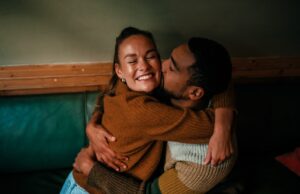 Limerence vs. Love: What’s the Difference?