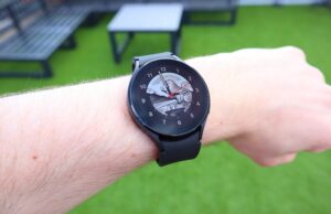 Crush your 2024 fitness goals with this Galaxy Watch 4 bargain